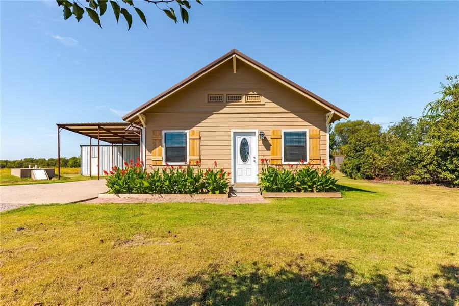 261 Red Road, Howe, TX 75459