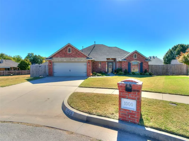 1000 SW 43rd Street, Moore, OK 73160