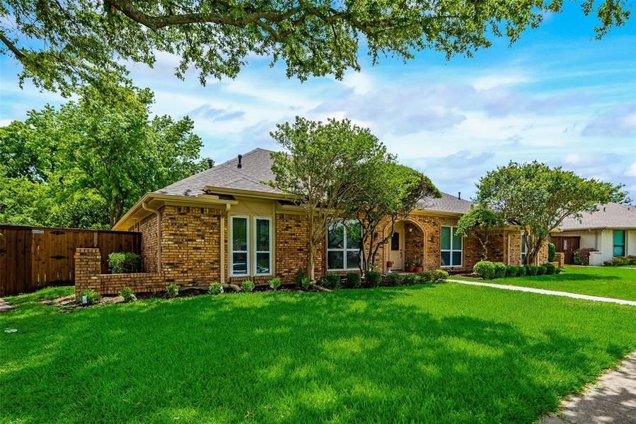 2826 Townbluff Drive, Plano, TX 75075