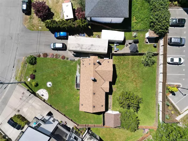 Langford, BC V9B 3B9,976 Preston Way