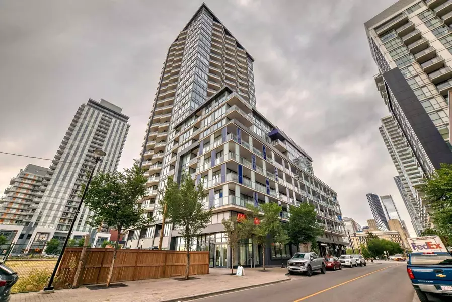 615 6 AVE Southeast #701, Calgary, AB T2G1S2