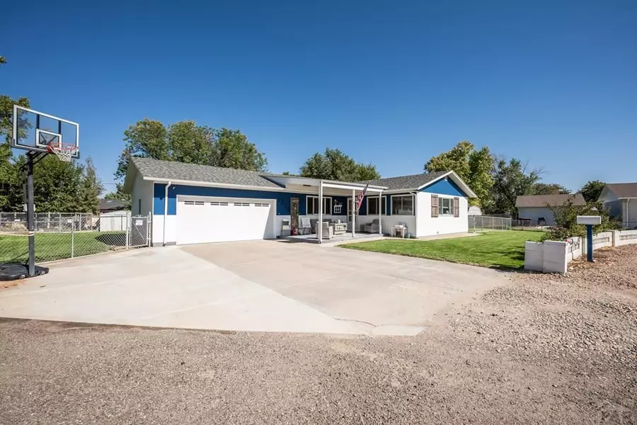 1213 Shannon Dr, Pueblo, CO 81006