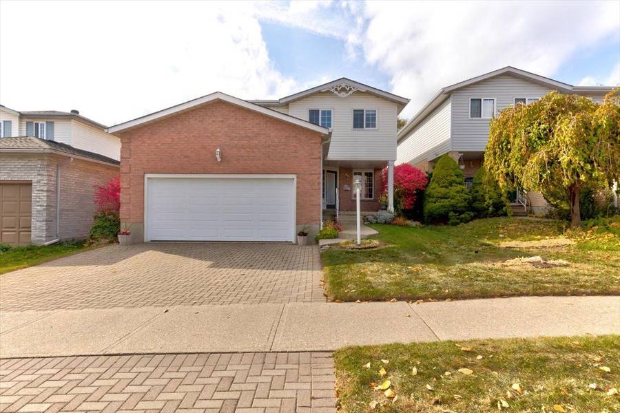 170 Northmanor CRES, Kitchener, ON N2N 3C3