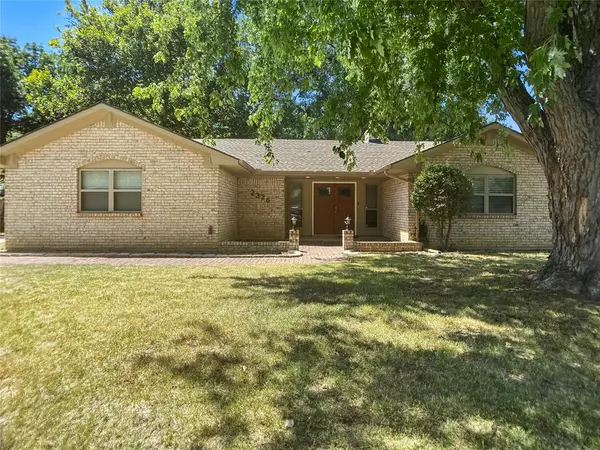 2326 NE Garden Lane, Lawton, OK 73507