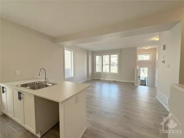 Barrhaven, ON K2J 7G7,329 CATSFOOT WALK