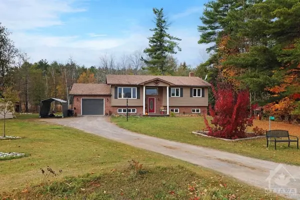 49 MCCALLUM DR, Mcnab/braeside, ON K7V 3Z4