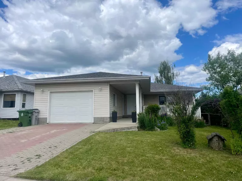 4824 9 Avenue, Edson, AB T7E 1E3