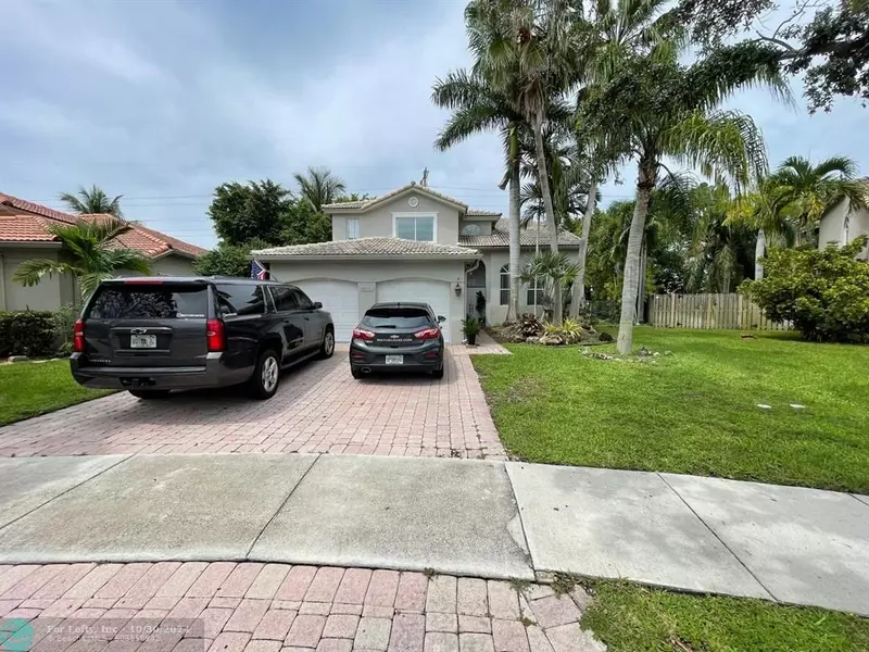 315 W Cypress Cove Cir, Davie, FL 33325