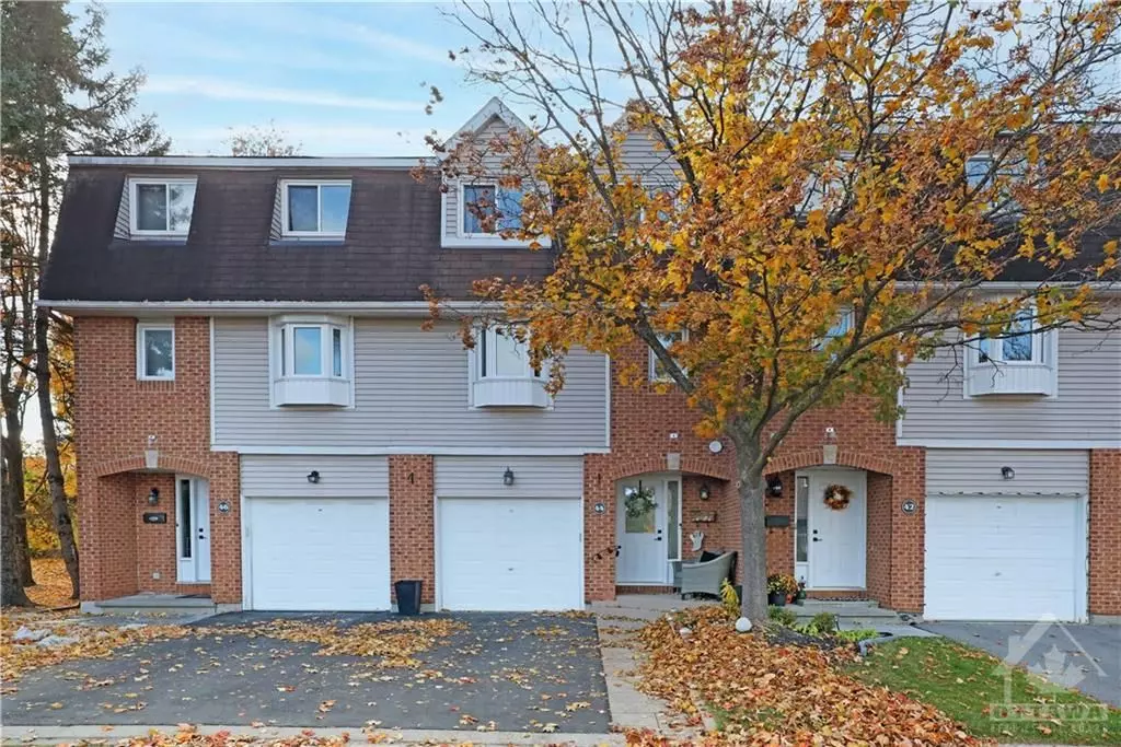 Kanata, ON K2L 3T4,44 ALMOND LN