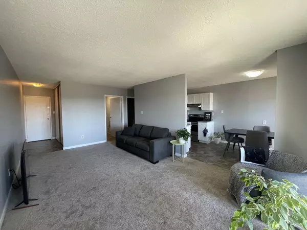 Edson, AB T7E 1R5,5611 9 Avenue #306B