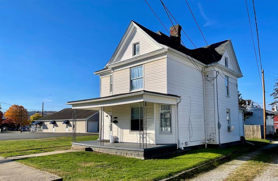 111 Cedar Avenue, Moundsville, WV 26041