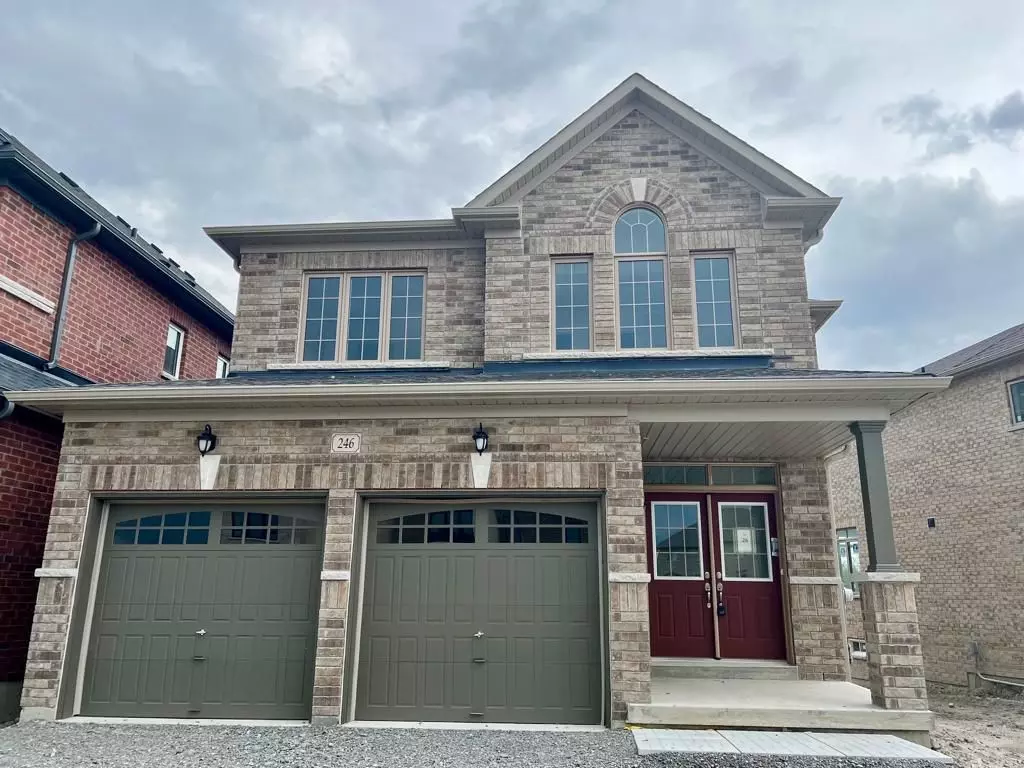 Bradford West Gwillimbury, ON L3Z 2A6,246 Ferragine CRES