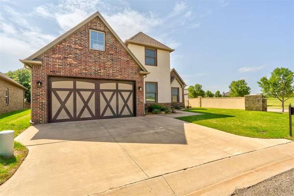 17137 Royal Troon Drive, Edmond, OK 73012