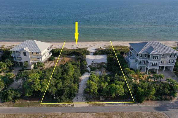 1944 Coral Reef Rd, St. George Island, FL 32328