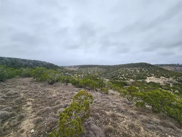 1450 -- Diamond South TRL, Johnson City, TX 78636