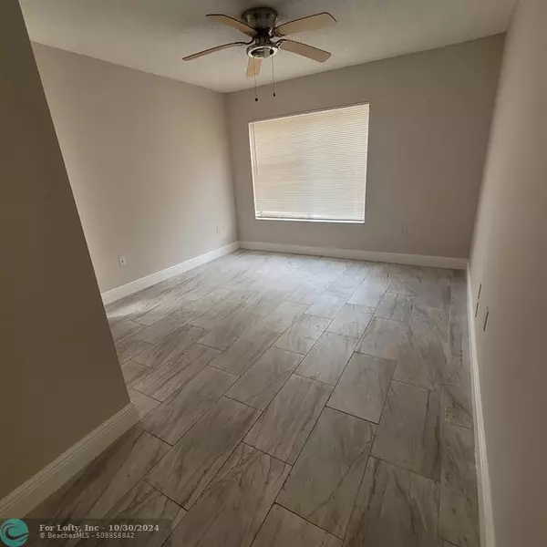 Coral Springs, FL 33065,8410 Coral Lake Way  #8410