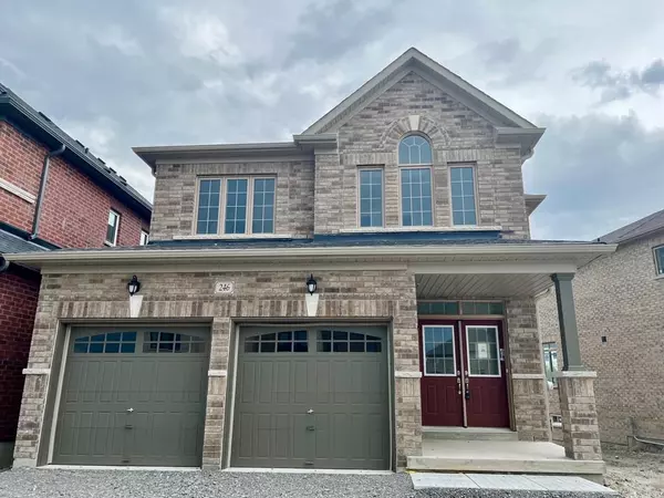 246 Ferragine CRES, Bradford West Gwillimbury, ON L3Z 2A6