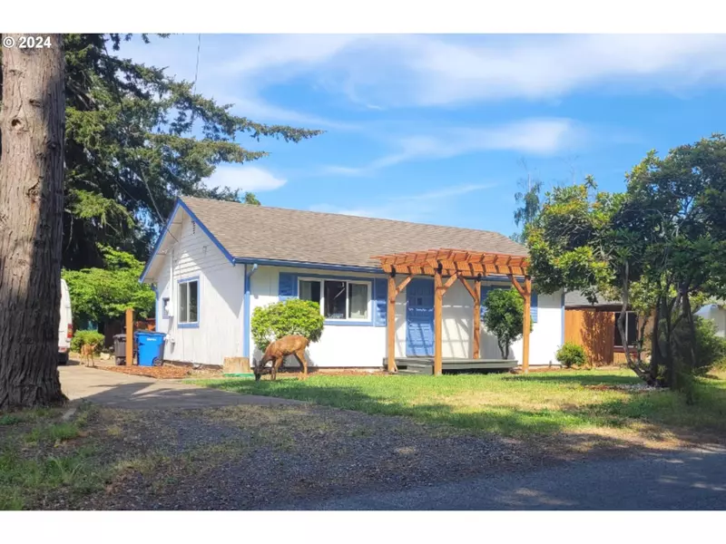 735 9TH ST, Washougal, WA 98671