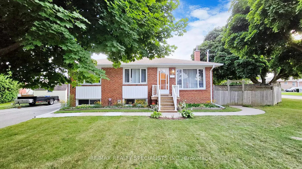 Brampton, ON L6V 1X1,31 Brisco ST