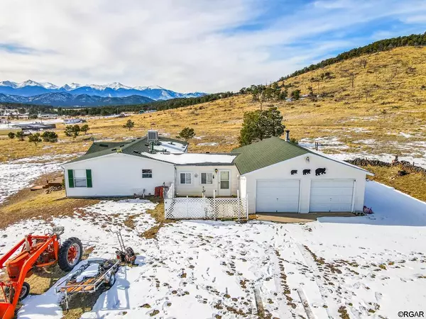 1063 25th Trail, Cotopaxi, CO 81223