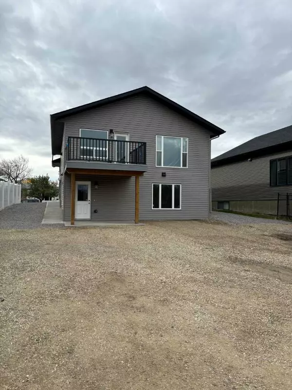 Innisfail, AB T4G0N6,5032 59 ST