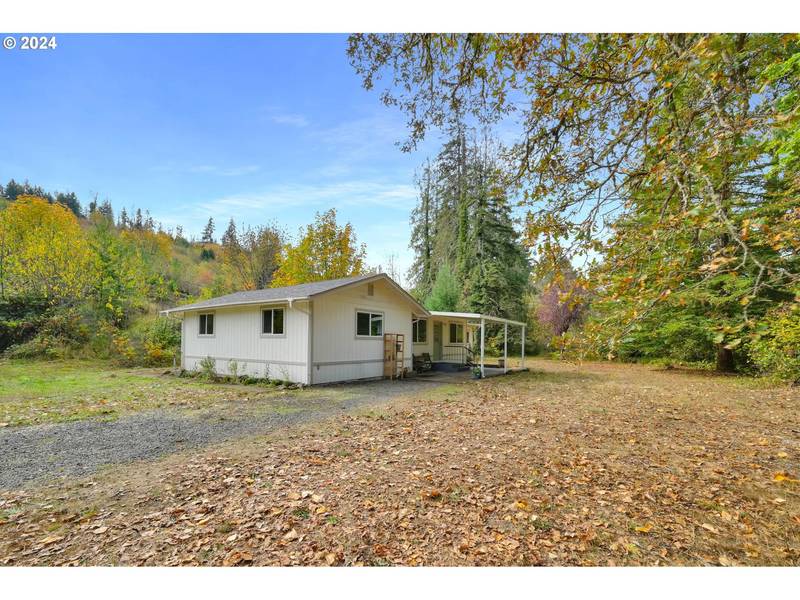 39950 LITTLE FALL CREEK RD, Fall Creek, OR 97438