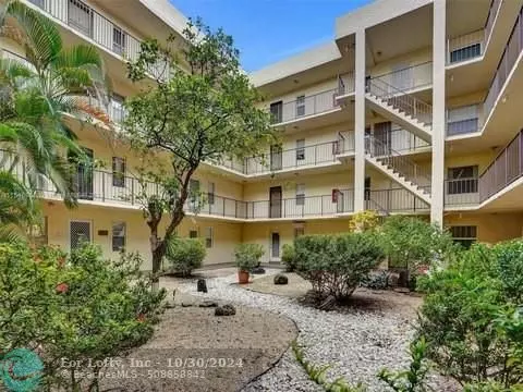 2831 Somerset Dr  #416, Lauderdale Lakes, FL 33311