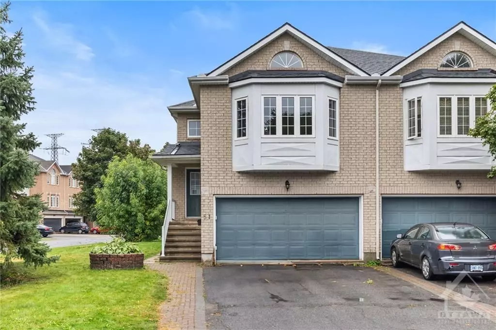 Kanata, ON K2L 4G9,51 CASTLE GLEN CRES