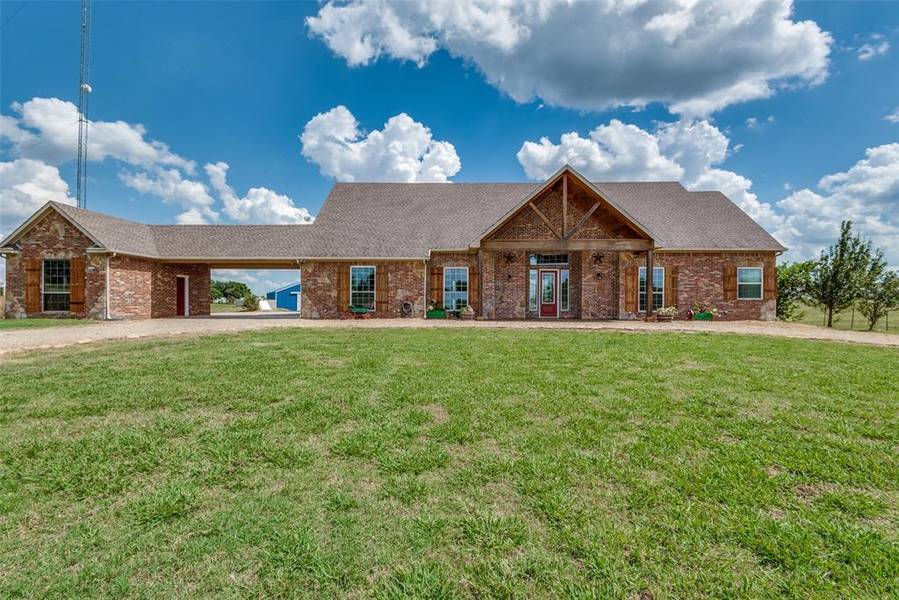 1943 Alsdorf Road, Ennis, TX 75119