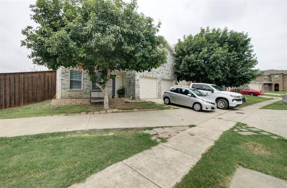 1333 Falcon Drive, Dallas, TX 75051