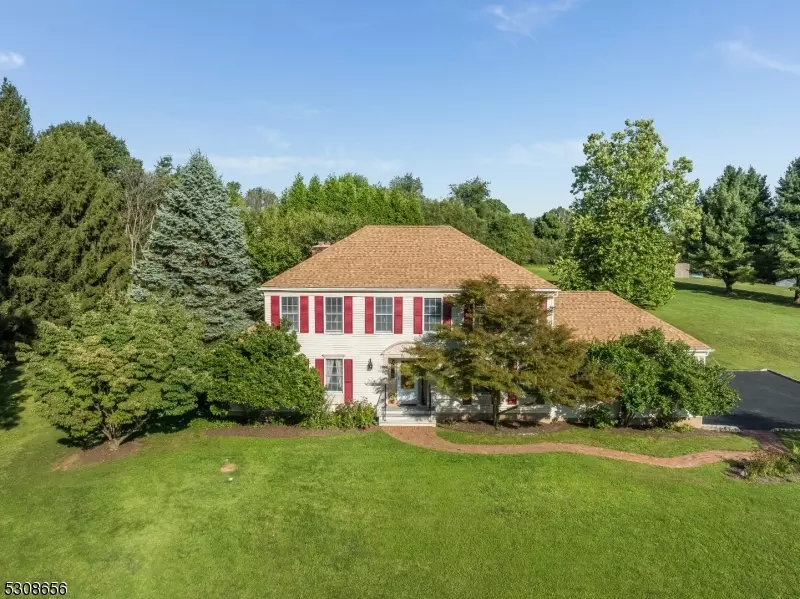 4 Mill Pond Rd, Alexandria Twp., NJ 08848