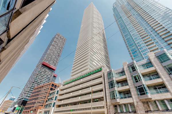 2221 Yonge ST #3506, Toronto C10, ON M4S 2B4