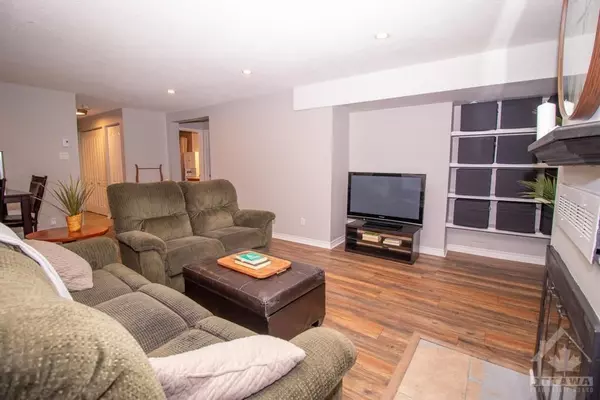 Lower Town - Sandy Hill, ON K1N 8L3,244 CHARLOTTE ST #1