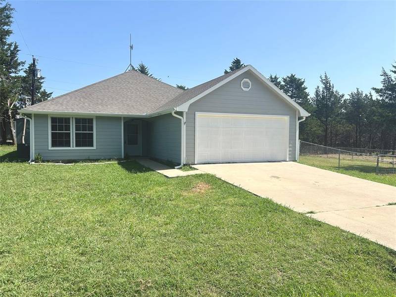 121 Pecan Drive, Pottsboro, TX 75076