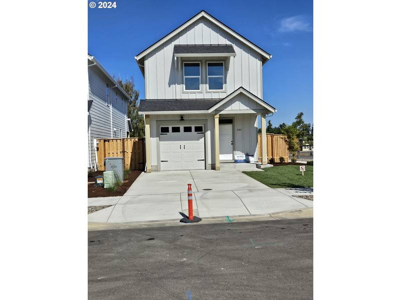 840 Chestnut WAY, Silverton, OR 97381