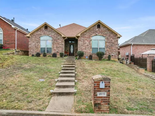 2915 Lismore Lane, Longview, TX 75605