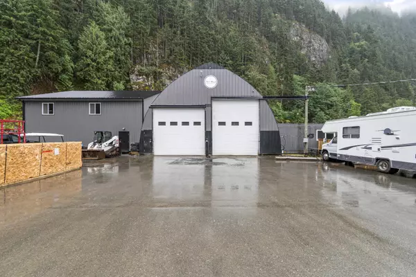 Hope, BC V0X 1L2,63450 FLOOD HOPE ROAD