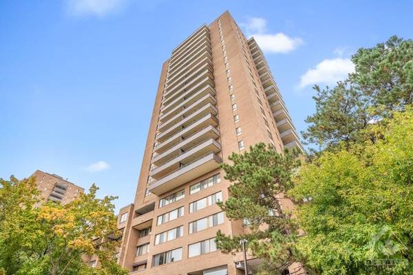 515 ST LAURENT BLVD #631, Manor Park - Cardinal Glen And Area, ON K1K 3X5