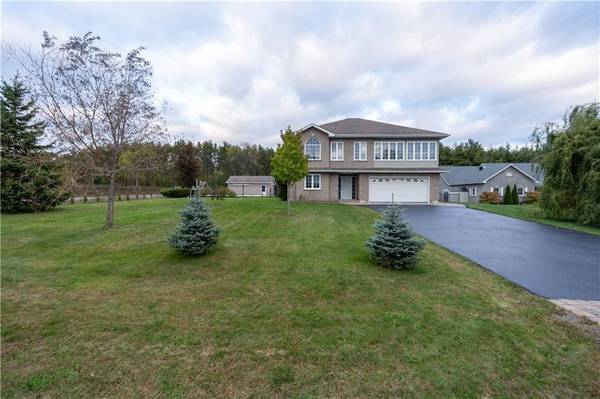 6547 SAPPHIRE DR, South Glengarry, ON K6H 7J1