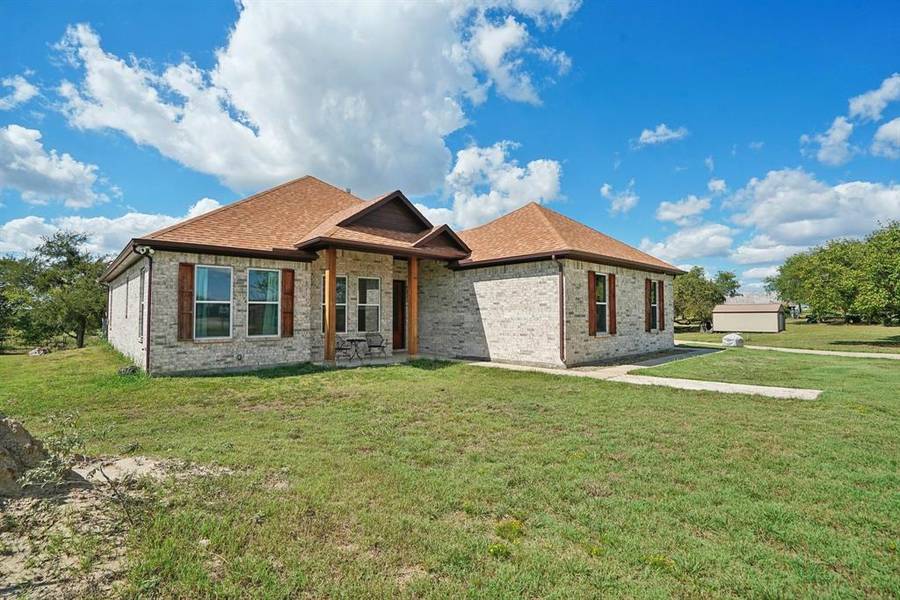 1872 Mamie Road, Greenville, TX 75402