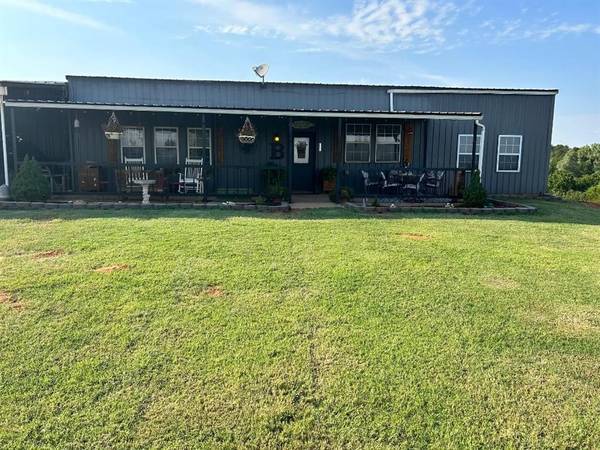 16166 County Road 1190 Road,  Binger,  OK 73009