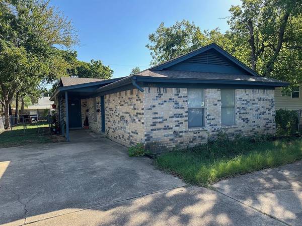 1409 W Hammond Street, Fort Worth, TX 76115