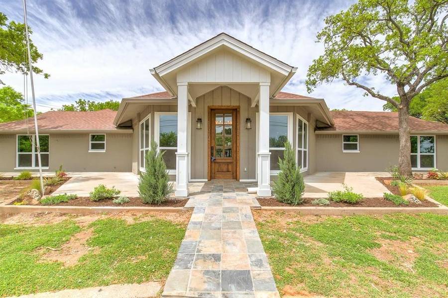 4320 Fairway Drive, Granbury, TX 76049