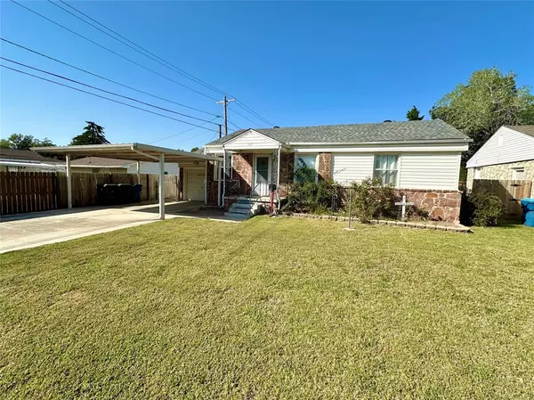 207 E Atkinson Drive, Midwest City, OK 73110