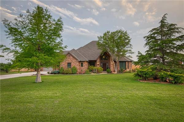 316 W Lakeview Drive, Elk City, OK 73644