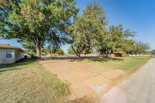 Breckenridge, TX 76424,1502 W Elm Street