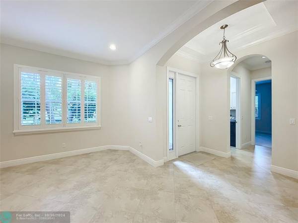 Palm Beach Gardens, FL 33418,12423 Aviles Cir