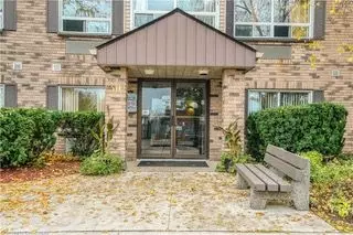 Kitchener, ON N2M 3Z2,30 Hugo CRES #211