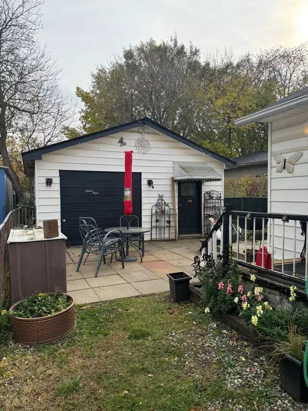 London, ON N5W 3N8,703 Elias ST