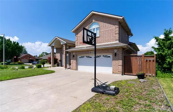 Lasalle, ON N9J 3S4,201 Gignac CRES